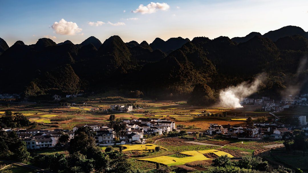 Dongguan vs Kunming: A Practical Regional Comparison for Travel, Sourcing and Local Decisions