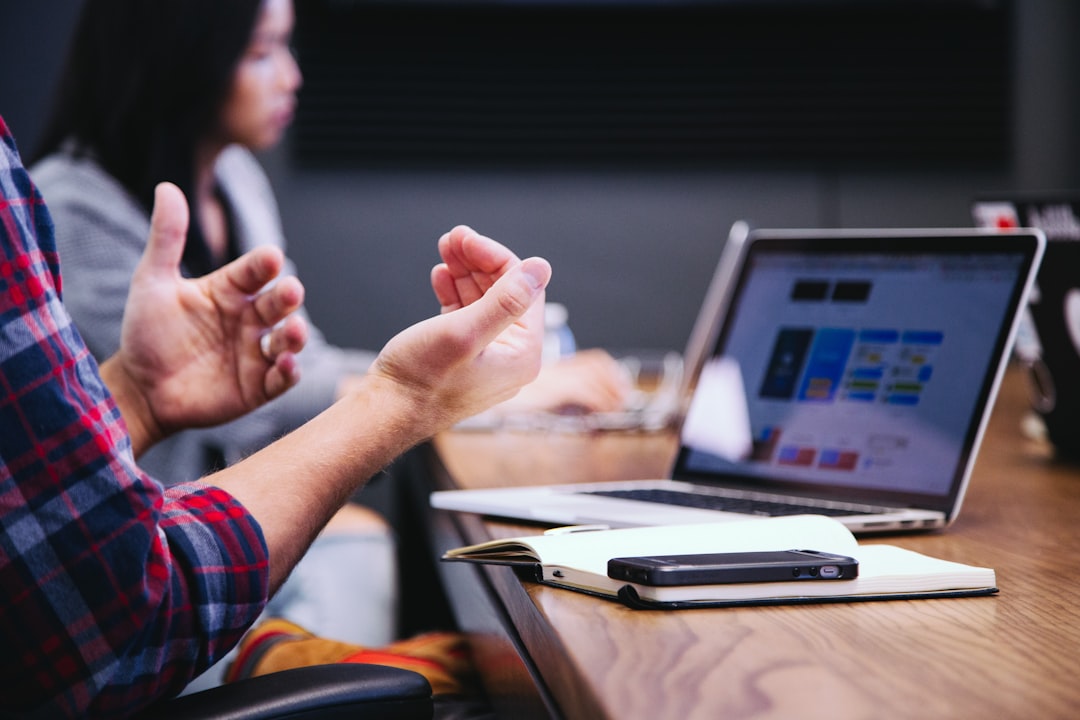How to Review a Public Supplier-Communication Discussion Without Overgeneralizing